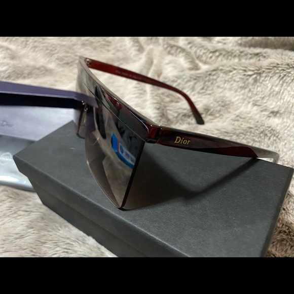 New Christian Dior sunglasses never worn authentic - Picture 8 of 10